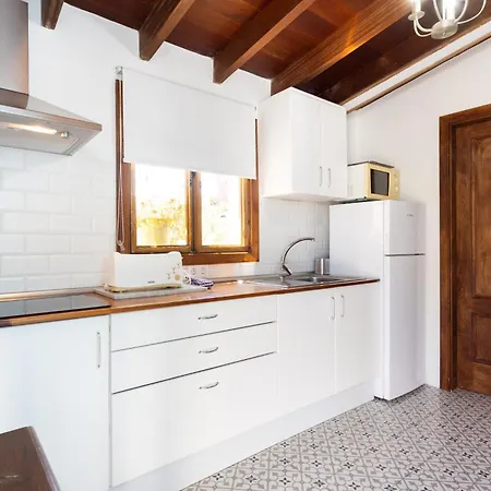 Home2book Garden Haven Bbq, Classic & Cozy Apartment *