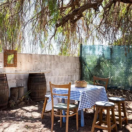 Home2book Garden Haven Bbq, Classic & Cozy Apartment